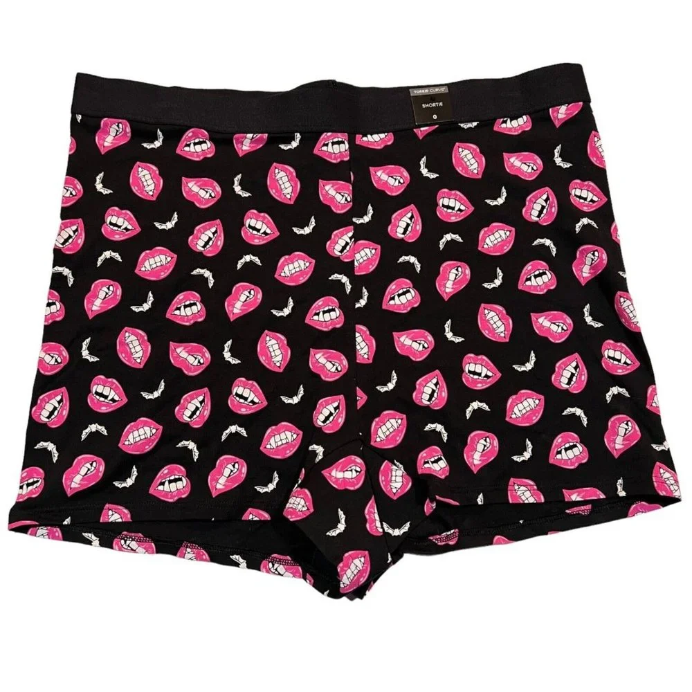 NWT TORRID Shortie Pantie Underwear Sz 0X Black Vampire